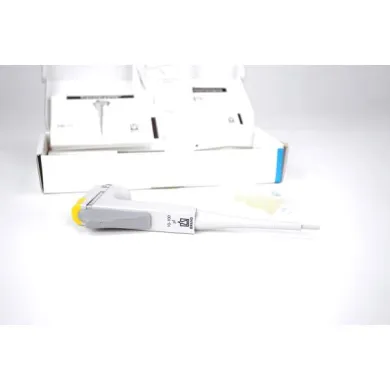 Brand Transferpette 10-100 µL Variable Pipette