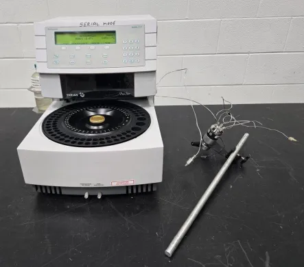 Varian Prostar Autosampler Model 410 for HPLC with Pressure Assisted Sampling and Multi-mode Injection