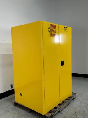 Uline 90 Gal. Flammable Liquid Storage Cabinet-cover