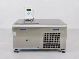 Thermo Scientific A24B Laboratory Waterbath with AC200 Thermostat, 2 of 5