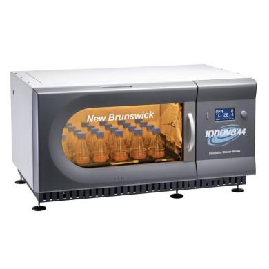 Eppendorf New Brunswick Innova 44R Refrigerated Incubator Shaker-cover