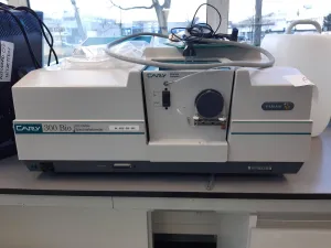 Varian Cary 300 Bio UV-Vis Spectrophotometer with SPS 3, 4 of 6