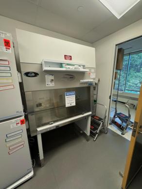 Nuaire Labgard ES Class II A2 Biosafety Cabinet NU-543-400-cover