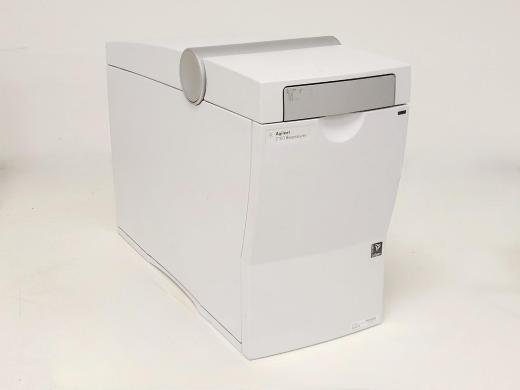 Agilent 2100 Bioanalyser G2938C Microfluidic Electrophoresis System-cover