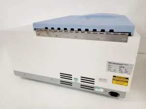 IEC CL3-R Bench Top Centrifuge with Rotor, 2 of 17