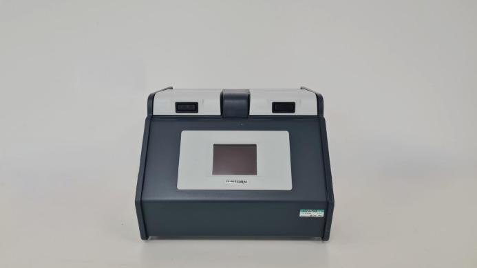 G-STORM Thermal Cycler GS00482 Lab-cover