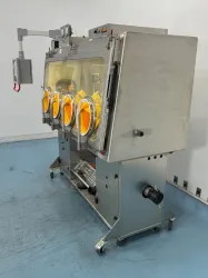 Isotech Isosphere-ST 4 Glove Laboratory Glovebox for Controlled Atmosphere Handling, 2 of 4