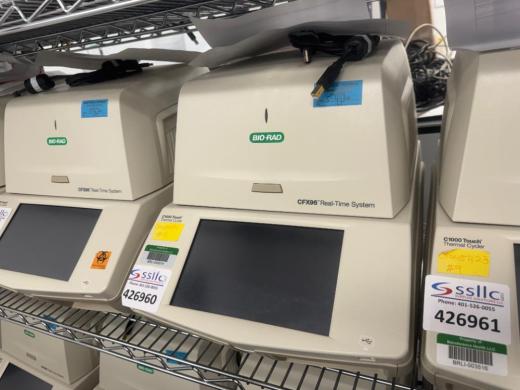 Bio-Rad C1000 Touch Thermal Cycler with CFX96 Optics Module for Real-Time PCR-cover