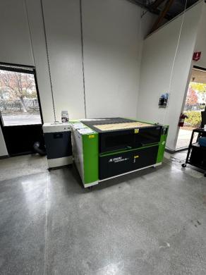 Yueming CMH1309-B-A Laser Cutting Machine for Precision Material Processing-cover