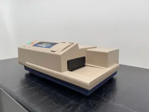 Molecular Devices SpectraMax M3 Microplate Reader, 2 of 4