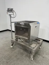 Pall Life Sciences LEV200JC420SLC001 200L Single-Use Mixer with Integrated Control Panel, 2 of 4