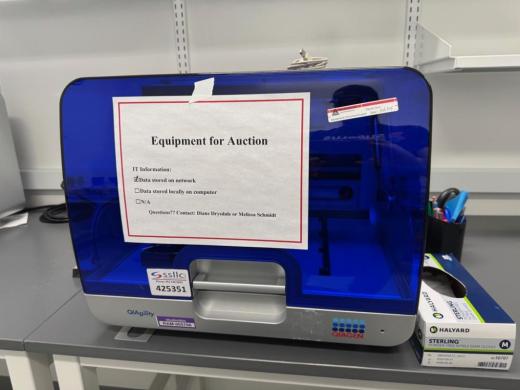 Qiagen QIAgility Automated PCR Setup System for High-Throughput Molecular Diagnostics-cover