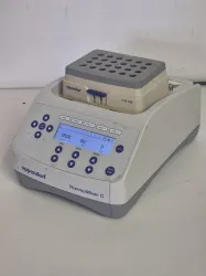 Eppendorf ThermoMixer C Thermomixer for Precise Temperature Control and Sample Mixing, 3 of 7