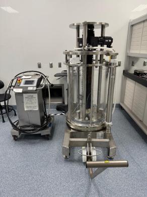 GE Axichrom 600/500 Preparative Chromatography System with Master Controller-cover