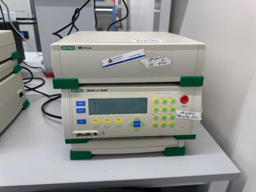 Bio-Rad GenePulser Xcell Electroporation System-cover