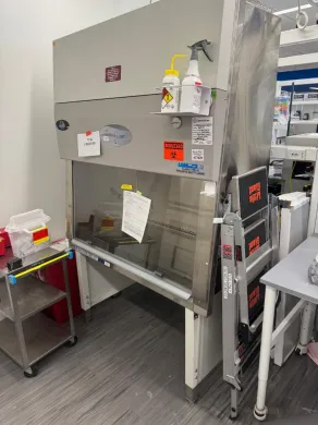 NuAire LabGard ES NU-540-400 Class II Type A2 Biological Safety Cabinet with HEPA Filtration