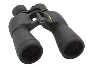 Nikon SE, 1 of 2