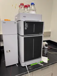 Bruker timsTOF Pro 2 Trapped Ion Mobility Mass Spectrometer with Elute UHPLC System, 12 of 15