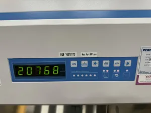 Thermo 1300 Series A2 6' Class II Biosafety Cabinet for Sterile Cell Culture, 4 of 4