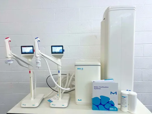Milli-Q IQ 7005 Laboratory Water Purification System with 100 L Storage and UV Sterilization