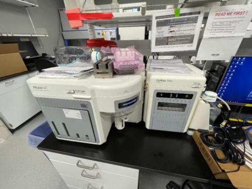 Thermo Invitrogen Attune NxT AFC2 4-Laser Flow Cytometer (2020)-cover