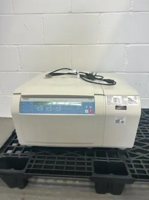 Thermo Sorvall ST 16R Refrigerated Benchtop Centrifuge, 1.6L Capacity, 2009 Model