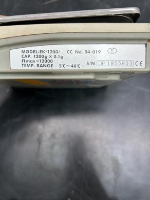 A&D Weighing EK-1200i Everest Compact Laboratory Balance with Digital Display-cover