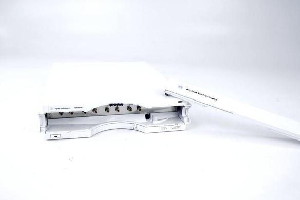 Agilent G1322A 1200 Series HPLC Online Vacuum Degasser-cover
