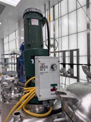 Precision Stainless Jacketed Stainless Steel Reactor with Integrated Motor Drive-cover