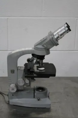 American Optical Spencer 650 Binocular Compound Microscope with 40x-1000x Magnification