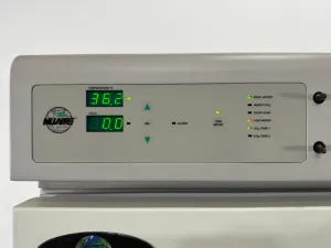 NuAire Autoflow Water-Jacketed IR CO2 Incubator for Precise Cell Culture, 3 of 4