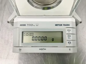 Mettler Toledo AG285 Analytical Balance with 0.01 mg Readability and Draft Shield, 5 of 10