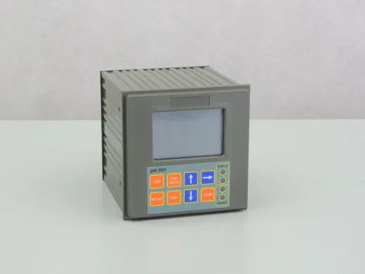 Hanna pH 500 pH Meter and Controller