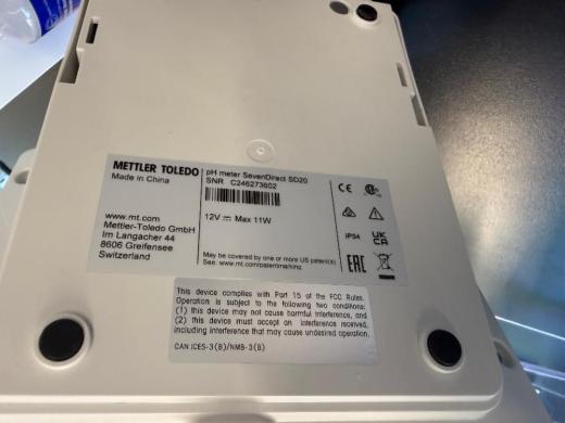 Mettler Toledo SevenDirect SD20 Benchtop pH Meter with Touchscreen Interface-cover