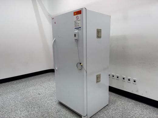 Thermo Fisher Scientific 20LREETSA Laboratory Refrigerator with Digital Temperature Monitor-cover