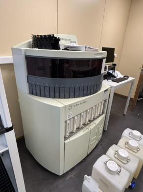 Ventana Discovery Ultra Automated Multiplex Immunohistochemistry and In Situ Hybridization Staining System-cover