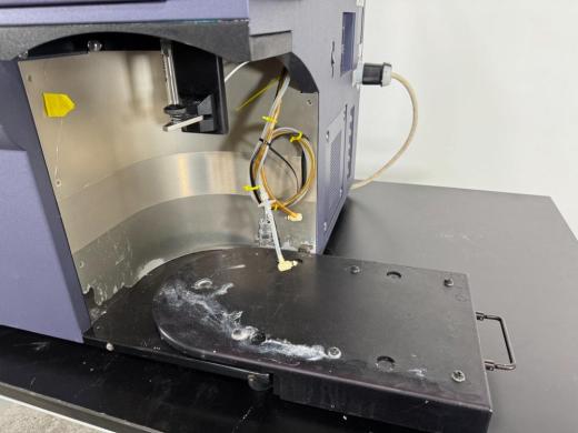 BD LSRFortessa X-20 4-Laser Multiparameter Flow Cytometer with Computer Workstation-cover