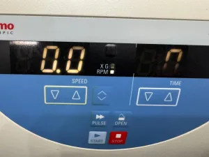 Thermo Sorvall Legend Micro 21 Centrifuge, 3 of 4