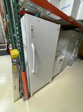 GE Upright Laboratory Freezer Model FUF21SVDRWW with Mechanical Thermostat-cover