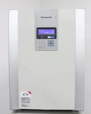 Panasonic MCO-19AICUV-PA CO2 Incubator for Controlled Cell Culture Incubation