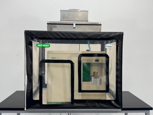 Bio-Rad S3e Cell Sorter with bioBubble sterile containment system-cover