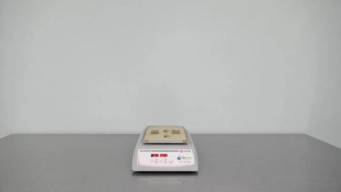 Thomas Scientific Microplate Shaker with Digital Controls and 3mm Orbit, Model 980235-cover
