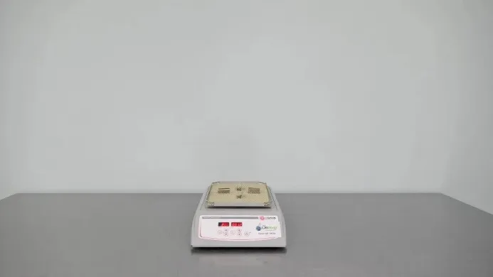 Thomas Scientific Microplate Shaker with Digital Controls and 3mm Orbit, Model 980235