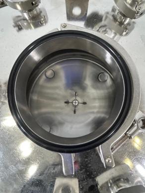 Alloy Products 150L Portable Stainless Steel Storage Tank with Wheeled Frame-cover