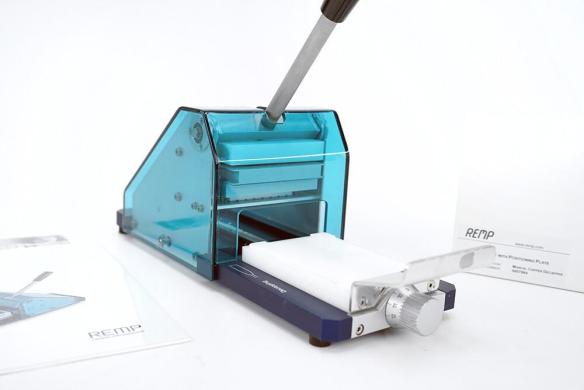 REMP MCD8-300 / MCD8-900 Automated Microplate Capper and Decapper-cover