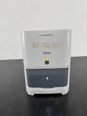 Idexx Catalyst One Veterinary Blood Chemistry Analyzer-cover