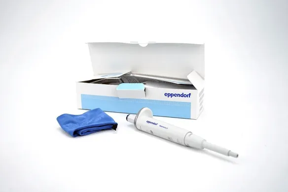 Eppendorf Reference 2 Fixed-Volume Single-Channel Pipette, 1000 µL