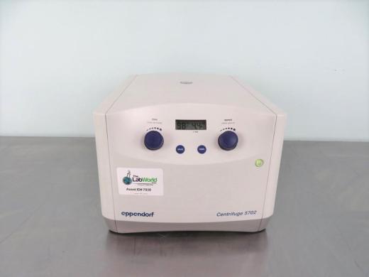 Eppendorf 5702 – Centrifuge with Rotor-cover