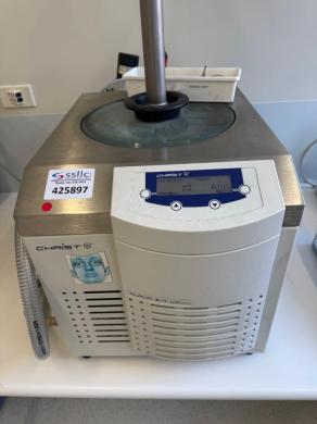 Christ ALPHA 2-4 LD Plus Laboratory Freeze Dryer with Multi-Port Sample Holder-cover