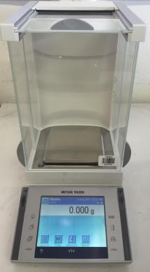 Mettler Toledo XP1203S Precision Analytical Balance 1210g Capacity, 1 mg Readability-cover